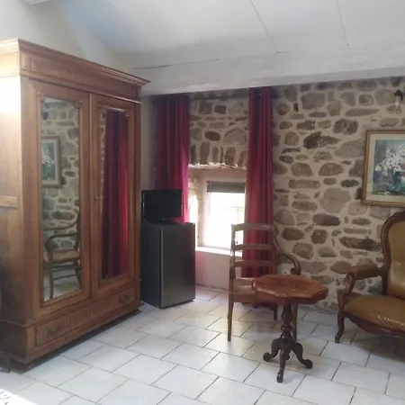 De La Musardiere D Hotes * Les Assions